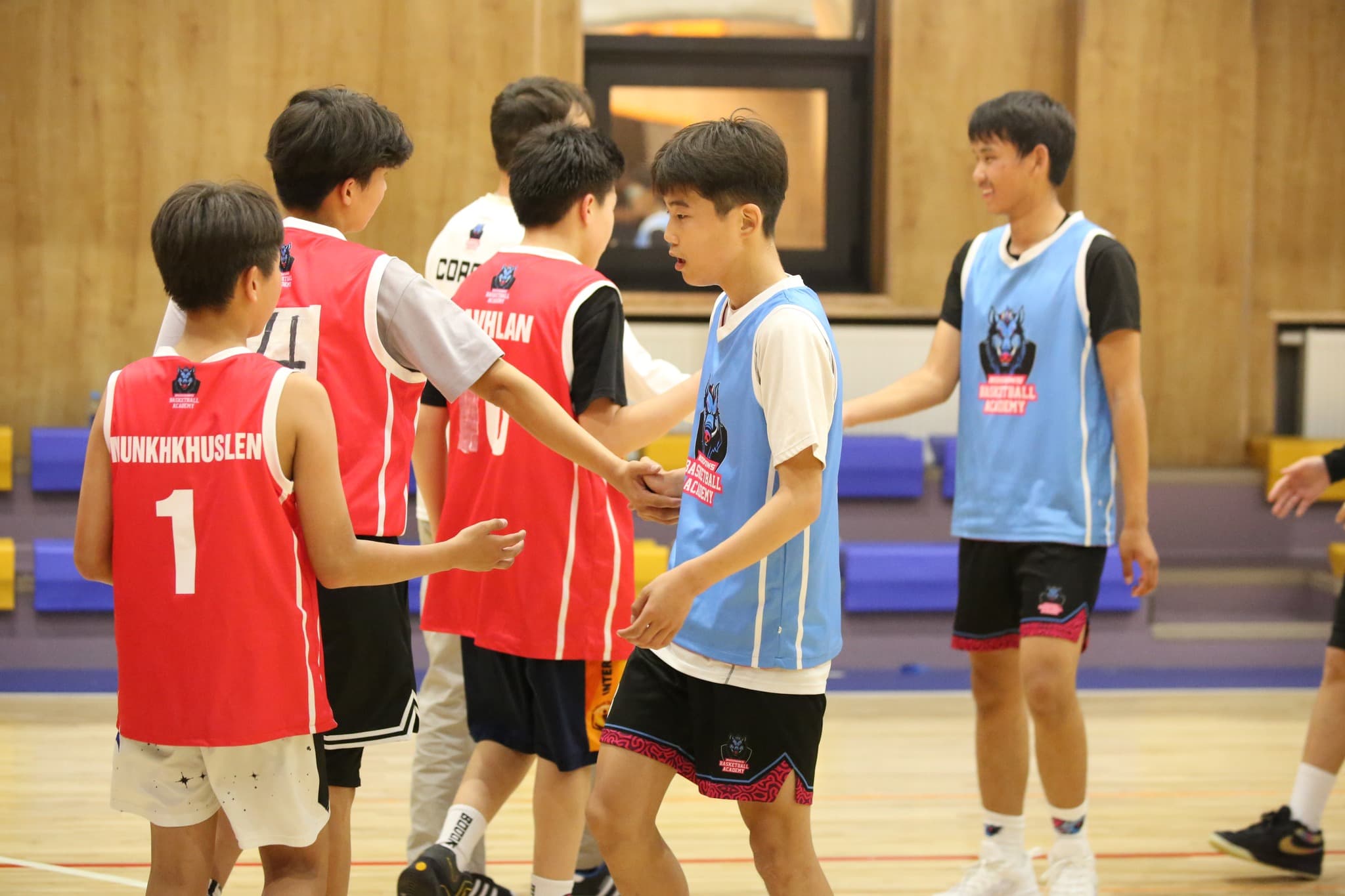Bodons Academy kids playing basketball